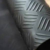 Резиновое напольное покрытие Premium Grass Шашечки 1.2x2 м (рулон)