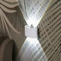 Настенный светильник светодиодный влагозащищенный Polax 14/PX/06214WY ABS теплый белый (желтый) свет цвет белый